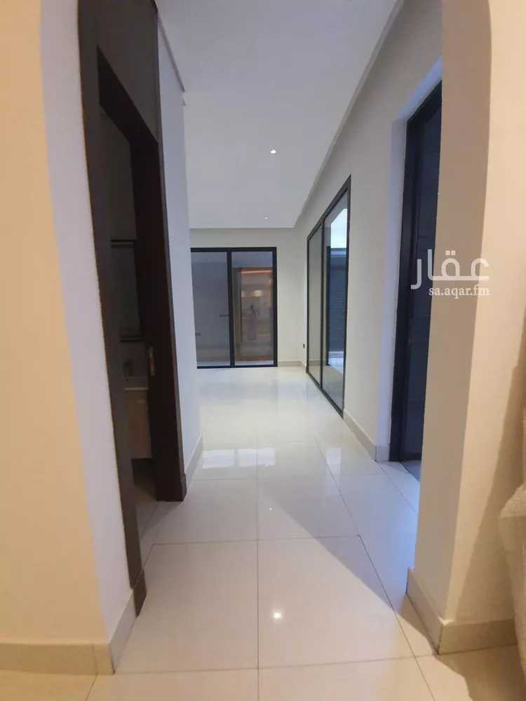 دور للبيع في شارع إسماعيل المأموني, حي العليا, مدينة الرياض, منطقة الرياض صورة 4