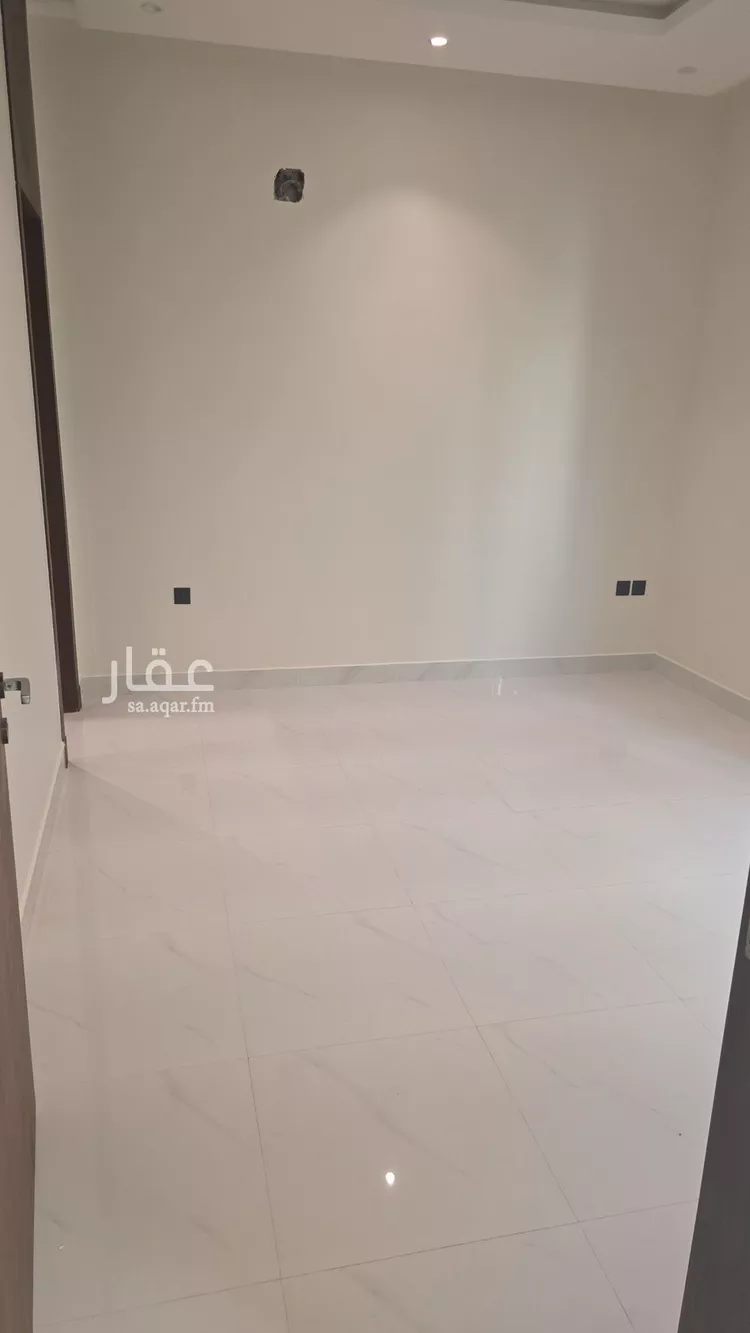 فيلا للبيع في شارع علي بابصيل, حي العارض, مدينة الرياض, منطقة الرياض صورة 3
