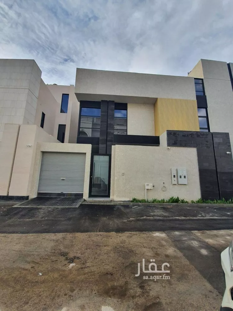 Floor for Sale in Riyadh Al Olaya