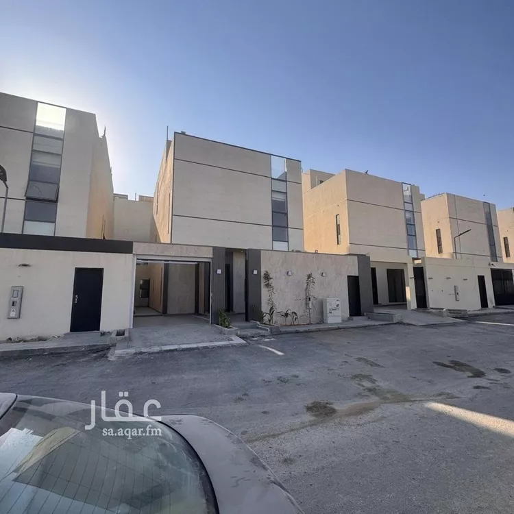 Villa for Sale in Riyadh Al Qirawan