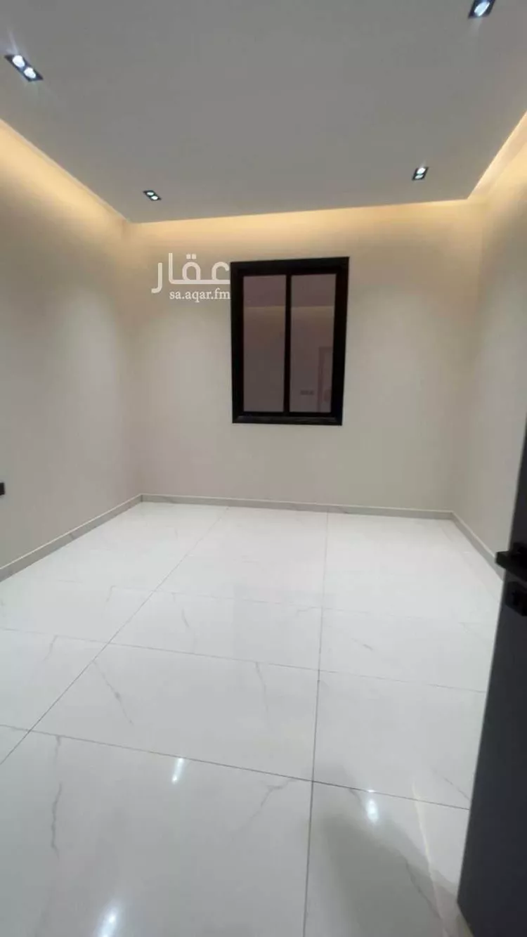 Floor for Sale in Riyadh Al Janadriyah صورة 3