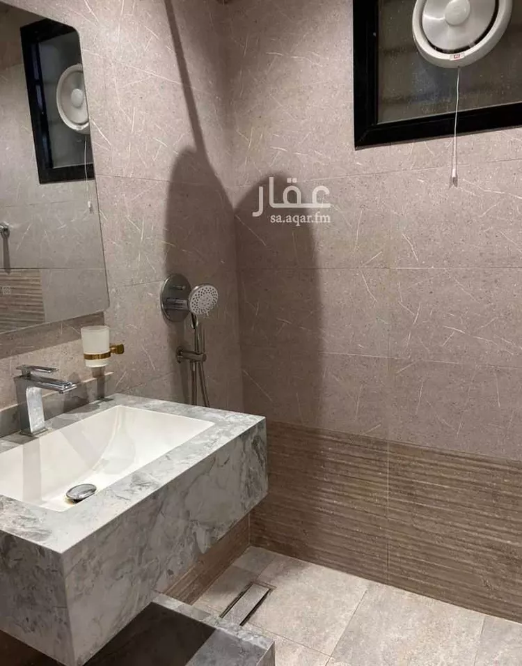 دور للبيع في شارع الشويرف, حي قرطبة, مدينة الرياض, منطقة الرياض صورة 4