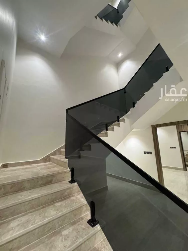 Villa for Sale in Al Khobar Al Amwaj 11