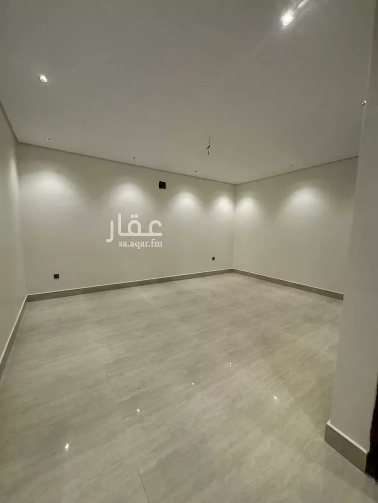 Villa for Sale in Al Khobar Al Amwaj 8