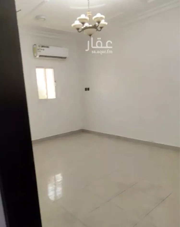 شقة للإيجار في شارع الخزنة, حي إشبيلية, مدينة الرياض, منطقة الرياض