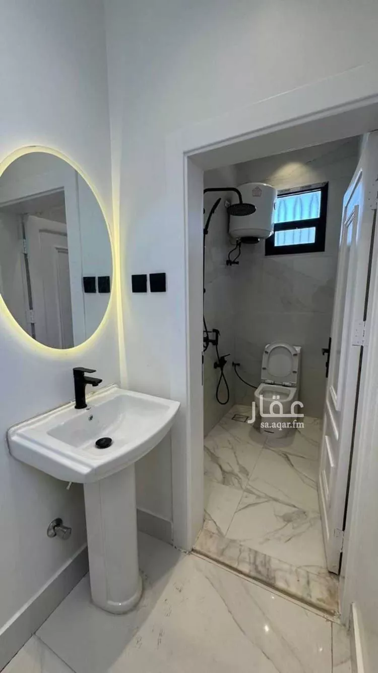 عمارة للبيع في شارع عبادة بن الصامت, حي الروضة, مدينة الرياض, منطقة الرياض 11