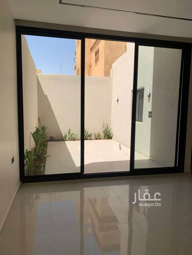 فيلا للبيع في شارع العارض, حي الخالدية, مدينة الدرعية, منطقة الرياض صورة 4