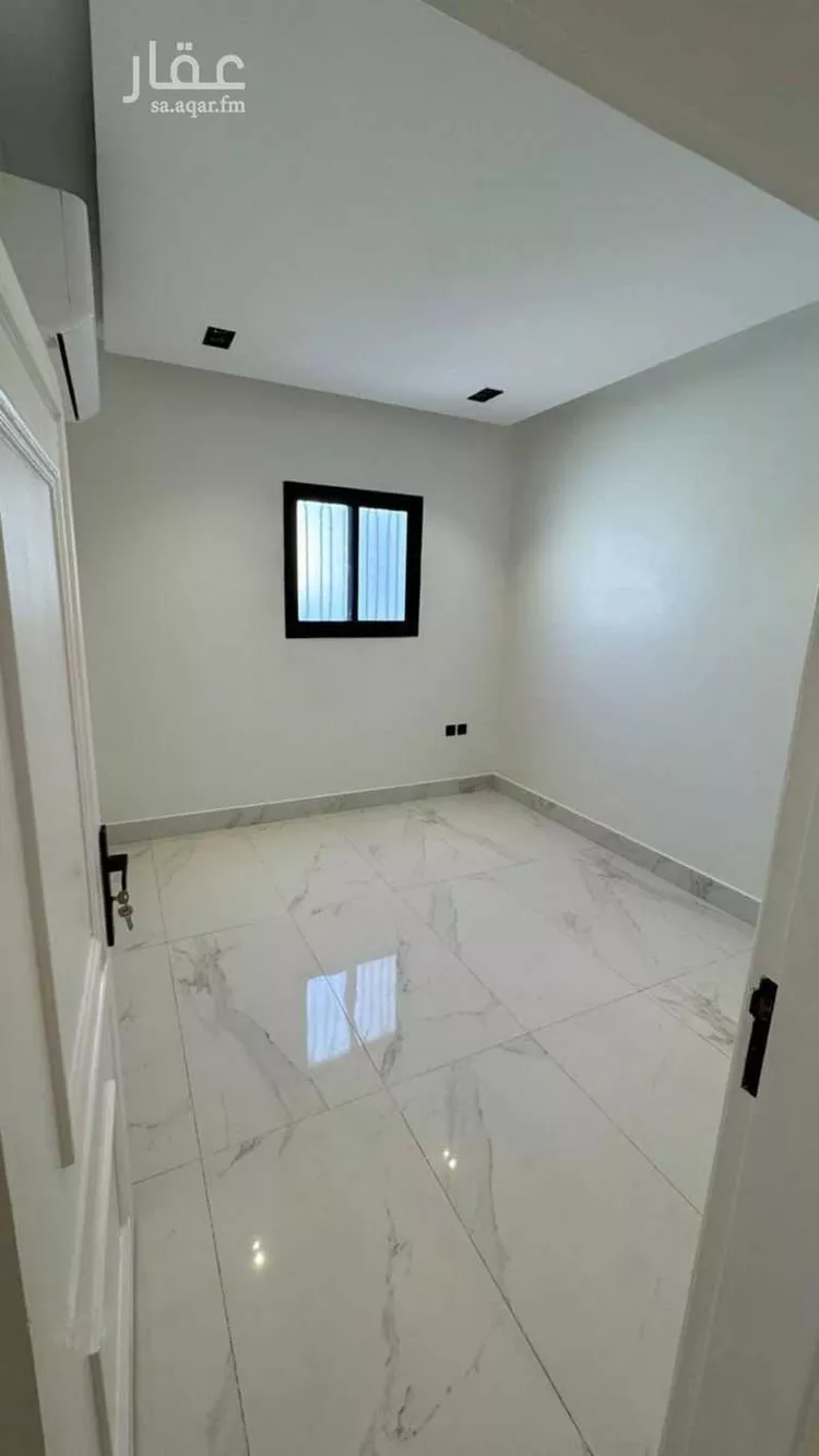 عمارة للبيع في شارع عبادة بن الصامت, حي الروضة, مدينة الرياض, منطقة الرياض 10