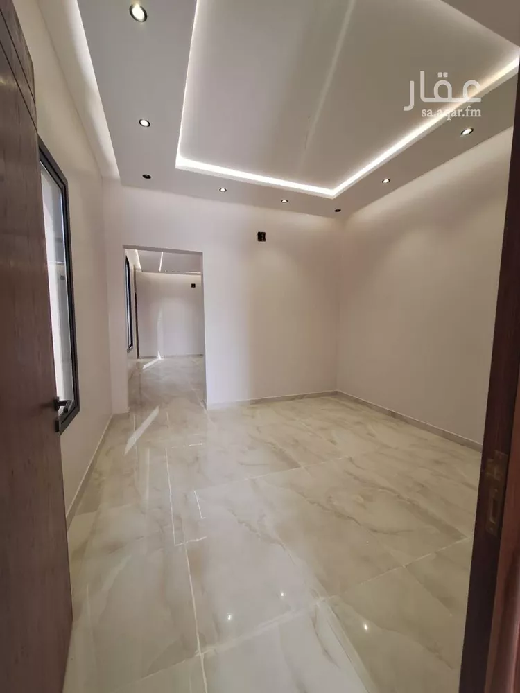 Floor for Sale in Riyadh An Nadhim 11