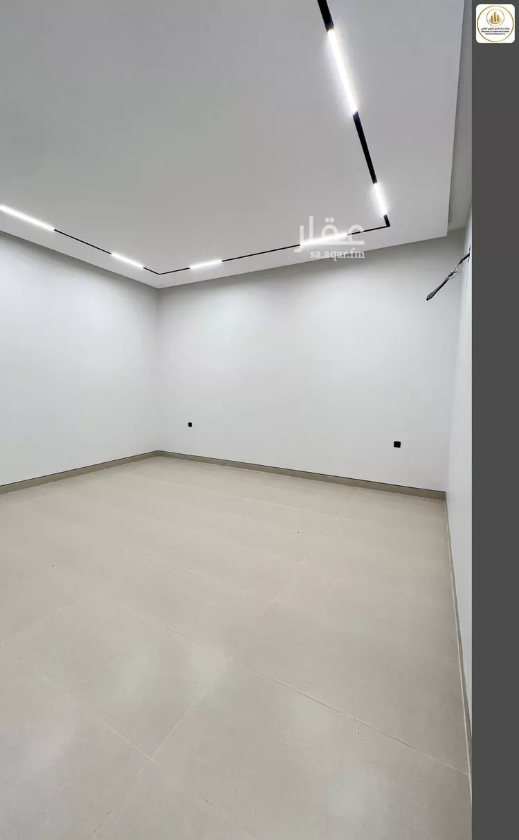 Floor for Sale in Riyadh Ar Rimal 23