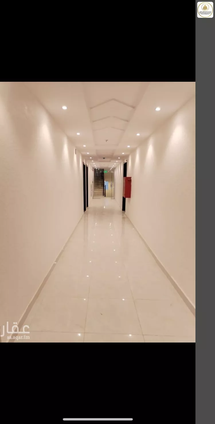 عمارة للبيع في شارع الضياء, حي الجنادرية, مدينة الرياض, منطقة الرياض 9