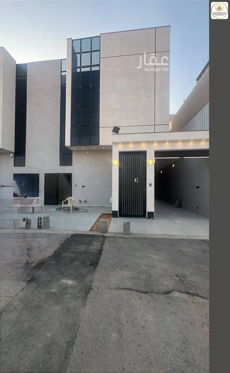 Floor for Sale in Riyadh Al Janadriyah صورة 2