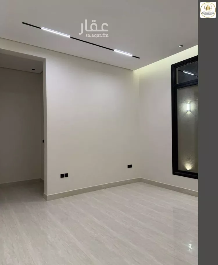 Floor for Sale in Riyadh Ar Rimal 13