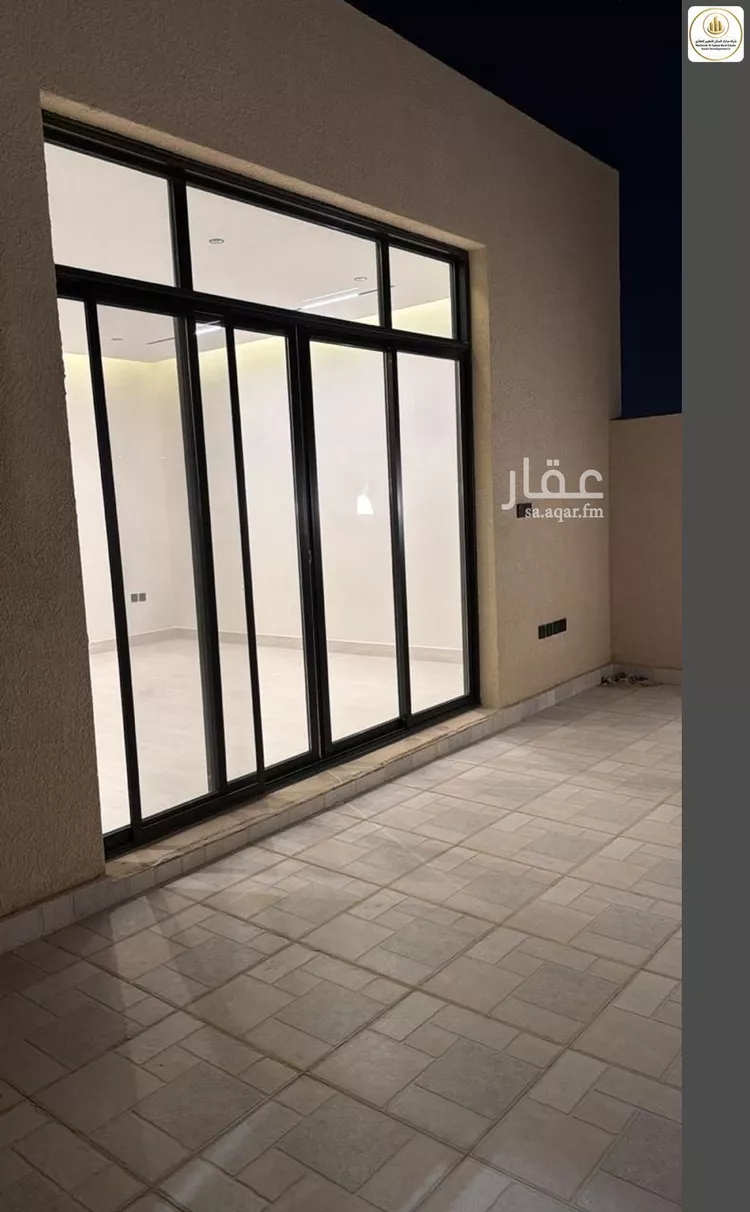 Floor for Sale in Riyadh Ar Rimal 13