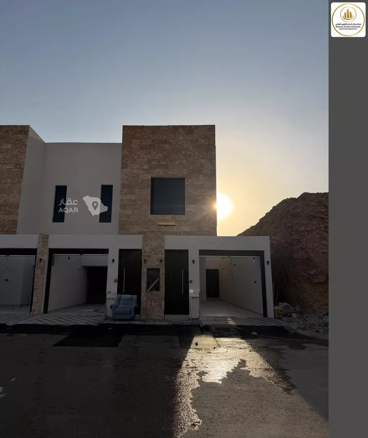 فيلا للبيع في شارع محمد سعيد حسن كمال, حي البيان, مدينة الرياض, منطقة الرياض 9