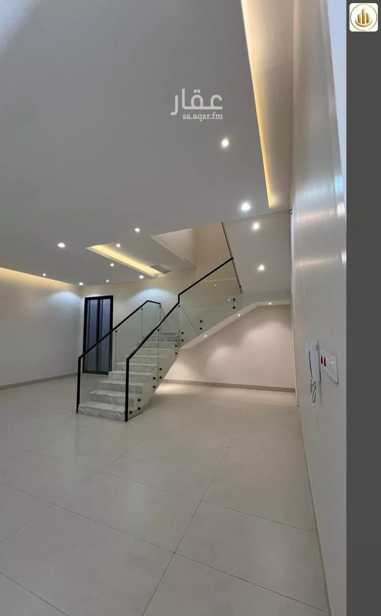 Floor for Sale in Riyadh Al Maizilah 8