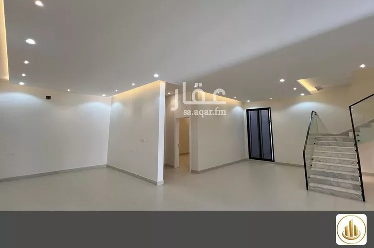 Floor for Sale in Riyadh Al Maizilah 13