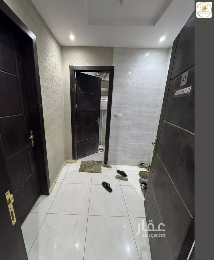 عمارة للبيع في شارع الضياء, حي الجنادرية, مدينة الرياض, منطقة الرياض صورة 5