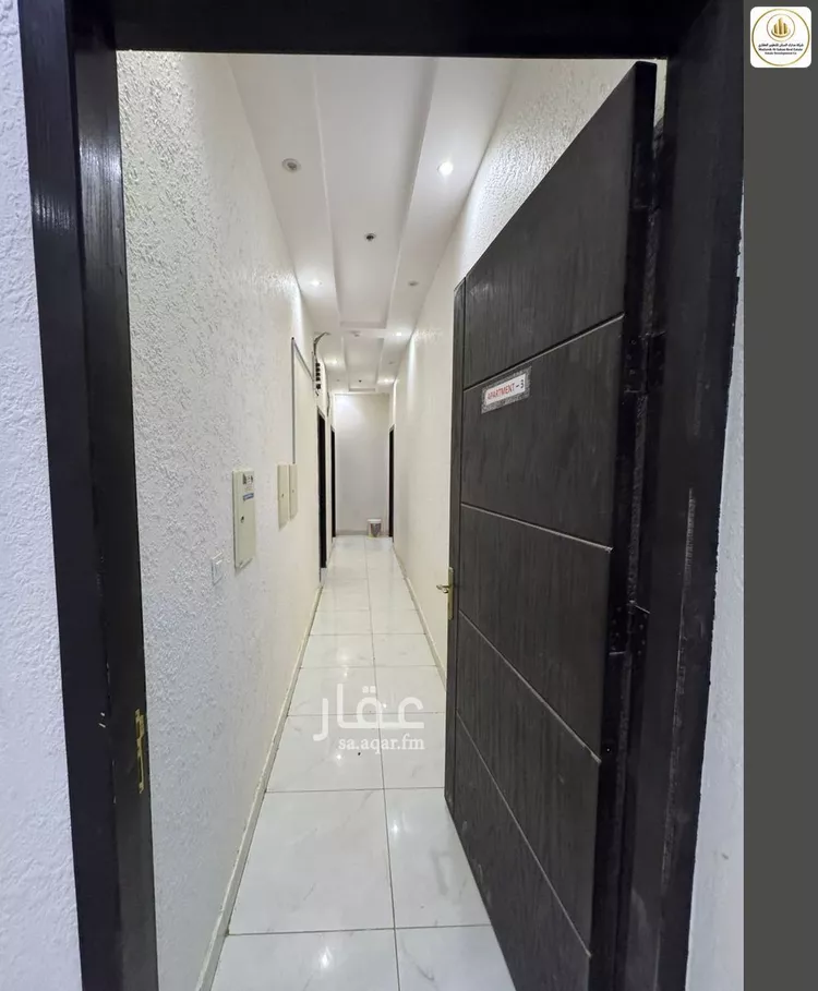 عمارة للبيع في شارع الضياء, حي الجنادرية, مدينة الرياض, منطقة الرياض 6