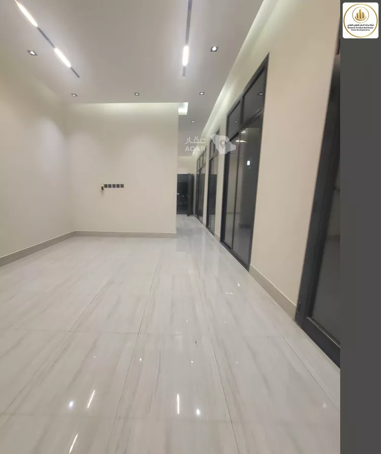 فيلا للبيع في شارع طريق بورسعيد, حي طيبة, مدينة الرياض, منطقة الرياض 9