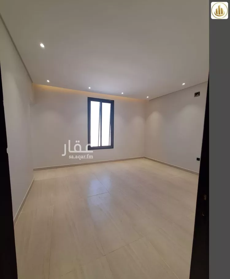 Floor for Sale in Riyadh Al Janadriyah 8
