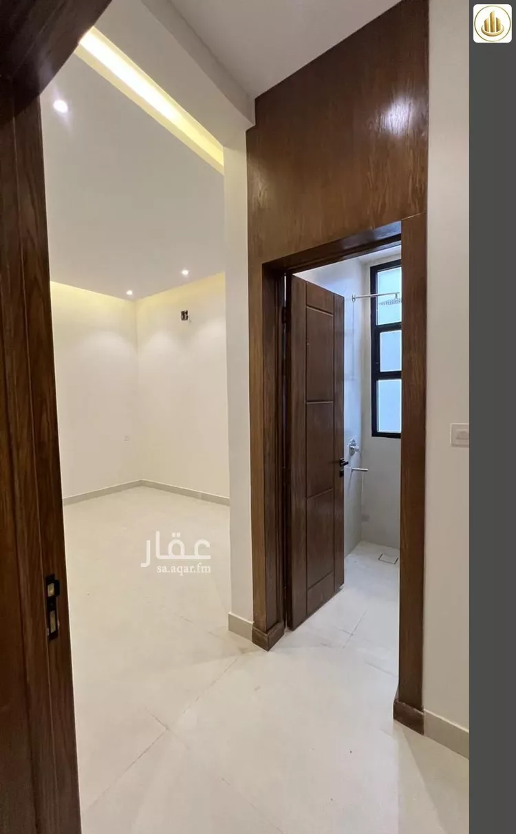 فيلا للبيع في شارع وادي الساحل, حي الرمال, مدينة الرياض, منطقة الرياض 34
