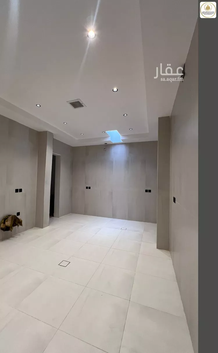 دور للبيع في شارع جبل عريض, حي القادسية, مدينة الرياض, منطقة الرياض 8