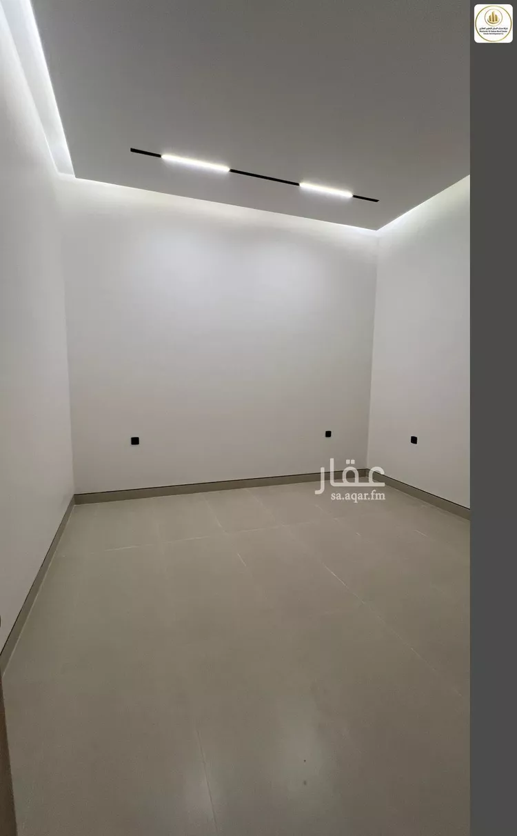 Floor for Sale in Riyadh Ar Rimal 7