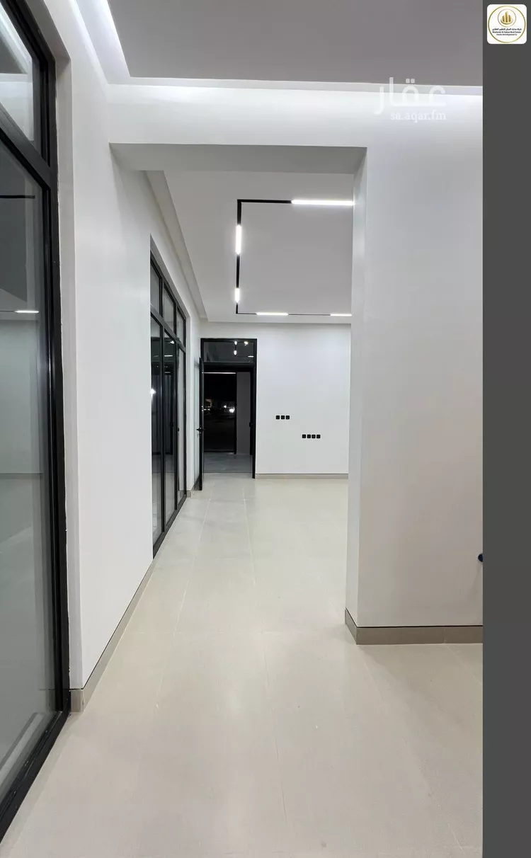 Floor for Sale in Riyadh Ar Rimal 17