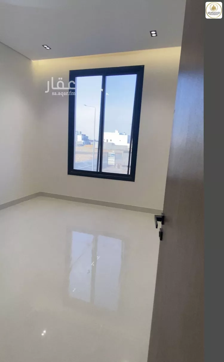 دور للبيع في شارع خريص, حي النظيم, مدينة الرياض, منطقة الرياض صورة 3