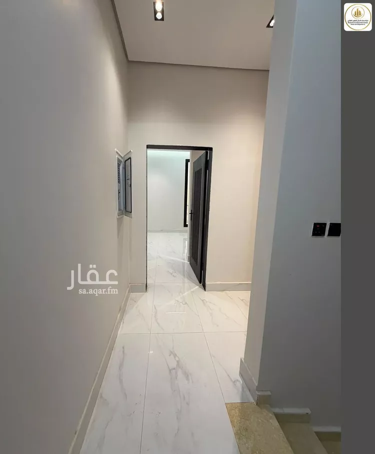 دور للبيع في شارع النخل, حي النظيم, مدينة الرياض, منطقة الرياض صورة 3