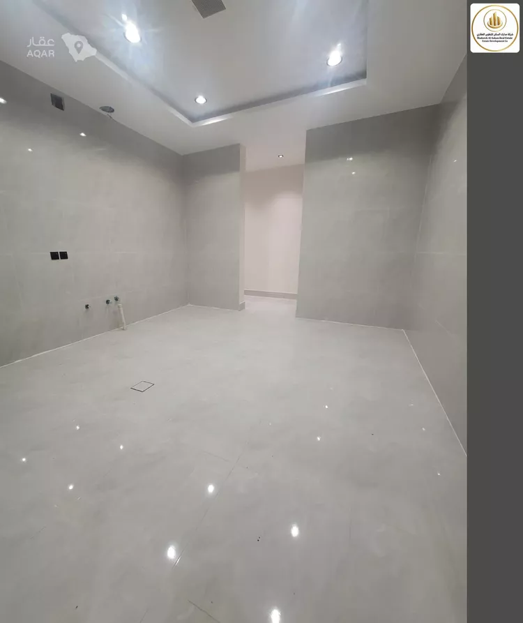 فيلا للبيع في شارع طريق بورسعيد, حي طيبة, مدينة الرياض, منطقة الرياض 6