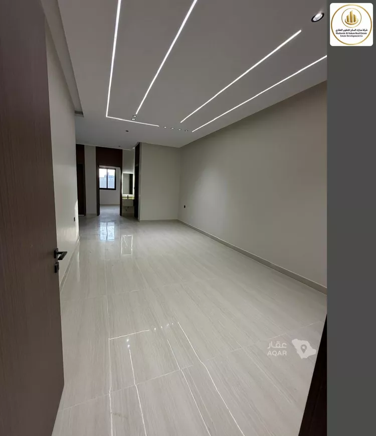 Floor for Sale in Riyadh Ash Sharq 5
