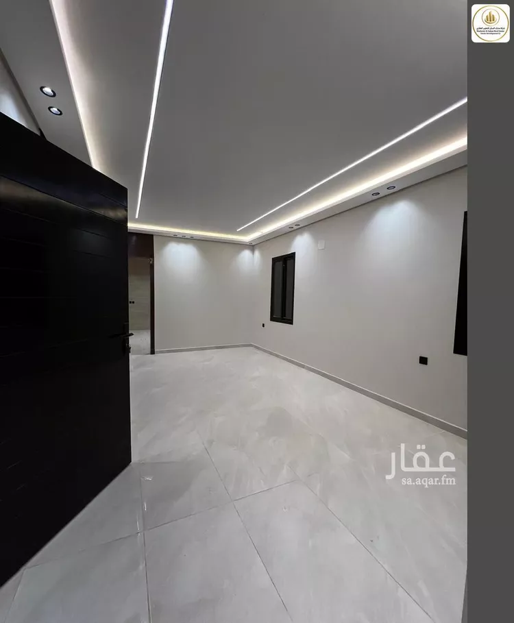Floor for Sale in Riyadh Al Maizilah 9