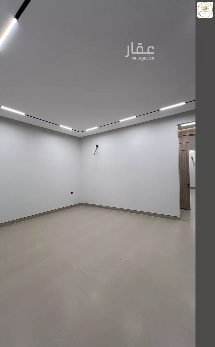 Floor for Sale in Riyadh Ar Rimal 19