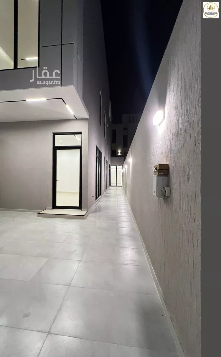 Floor for Sale in Riyadh Ar Rimal 26
