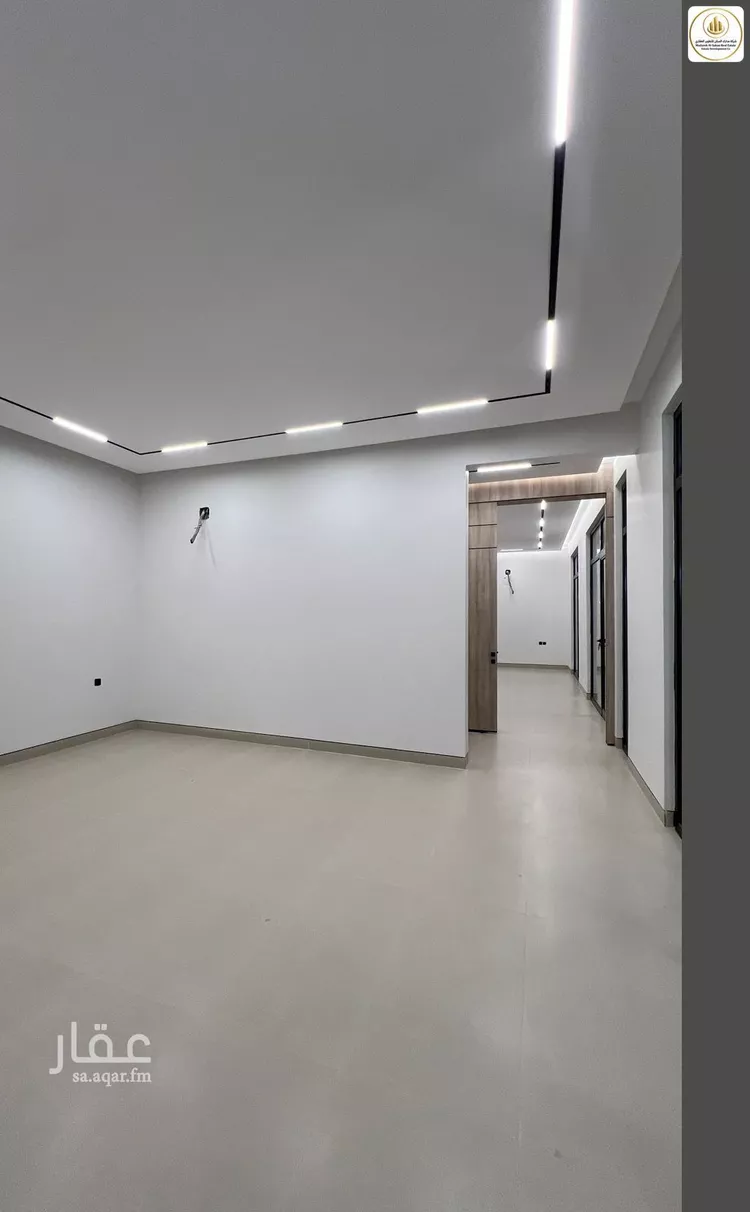 Floor for Sale in Riyadh Ar Rimal 22