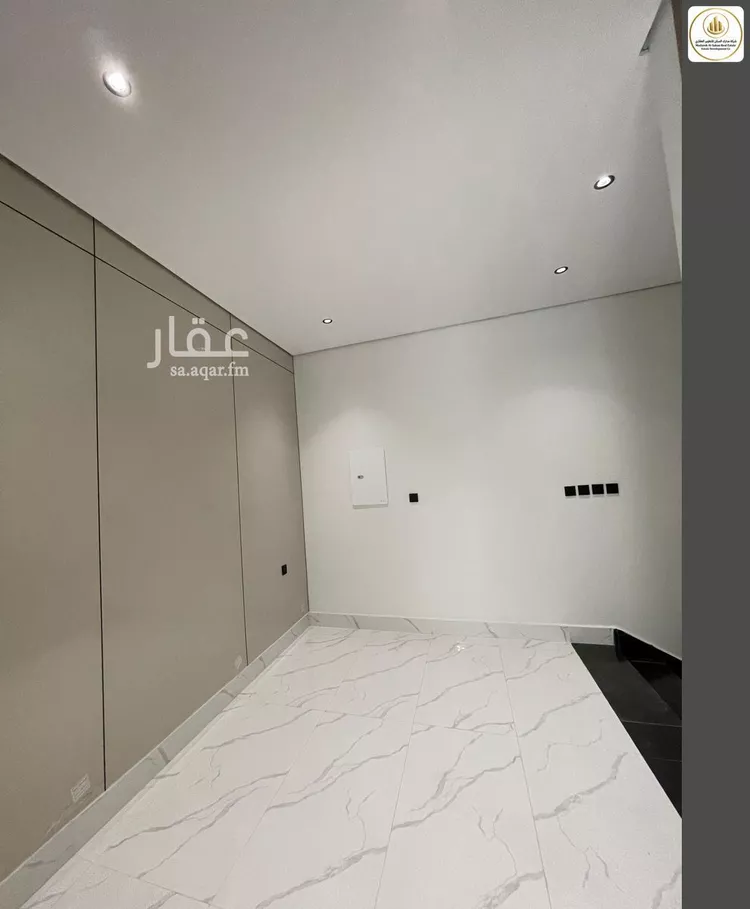 شقة للبيع في شارع الشيخ خليفة بن حمد ال ثاني, حي المعيزيلة, مدينة الرياض, منطقة الرياض صورة 3