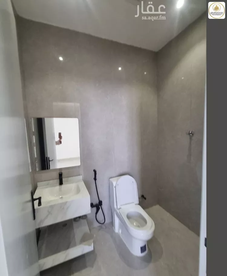 دور للبيع في شارع القاضي الفراء, حي البيان, مدينة الرياض, منطقة الرياض صورة 4