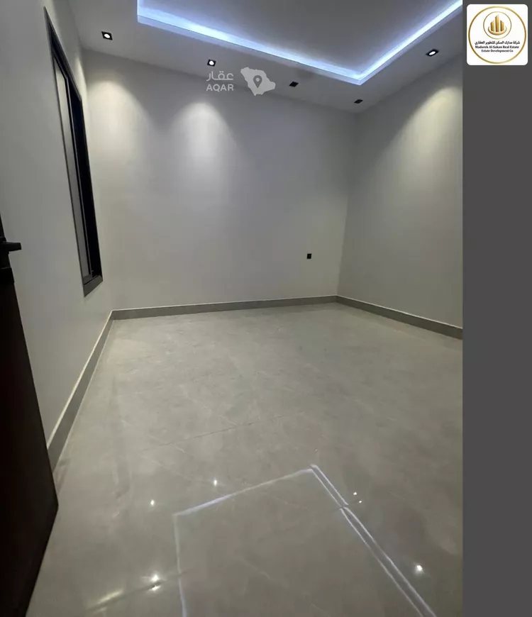 Floor for Sale in Riyadh Ash Sharq 11