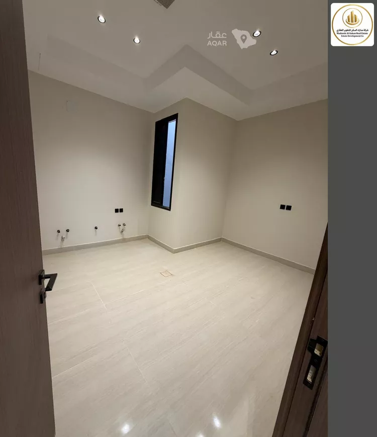 Floor for Sale in Riyadh Ash Sharq 7