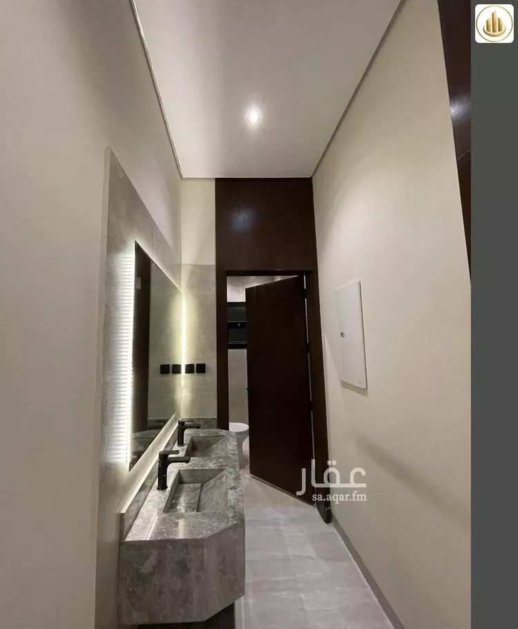 فيلا للبيع في شارع محمد بن أبي طاهر, حي المعيزيلة, مدينة الرياض, منطقة الرياض صورة 3