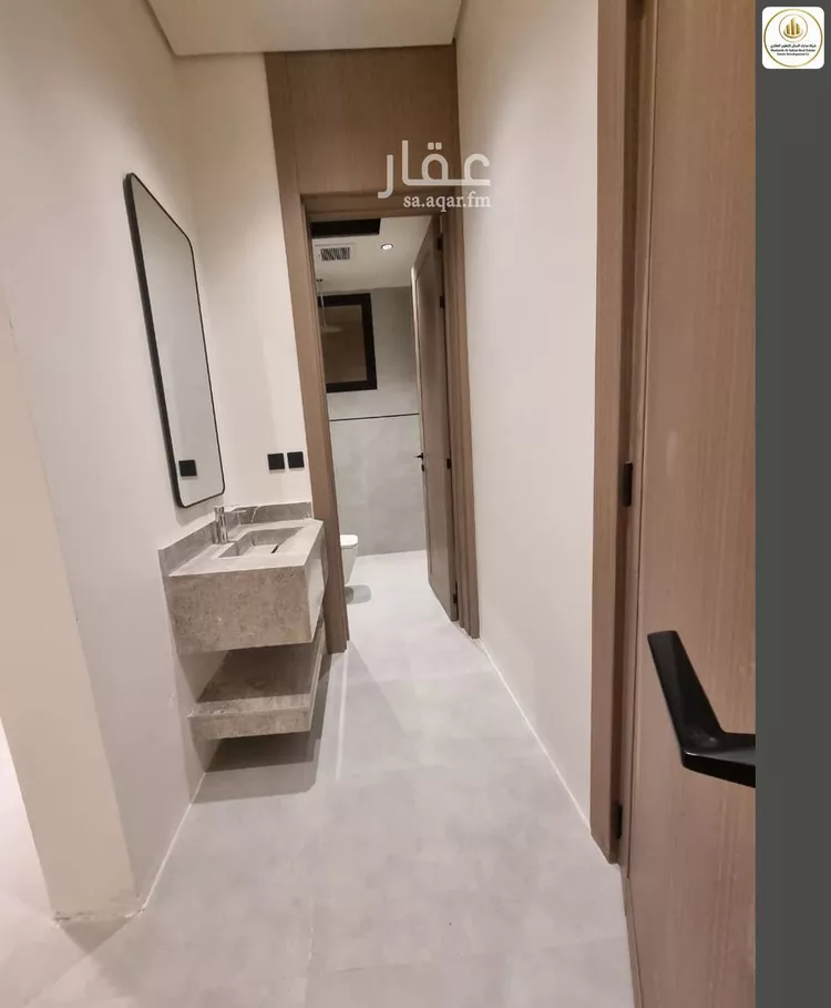 دور للبيع في شارع طريق السلطان قابوس بن سعيد, حي المعيزيلة, مدينة الرياض, منطقة الرياض 9
