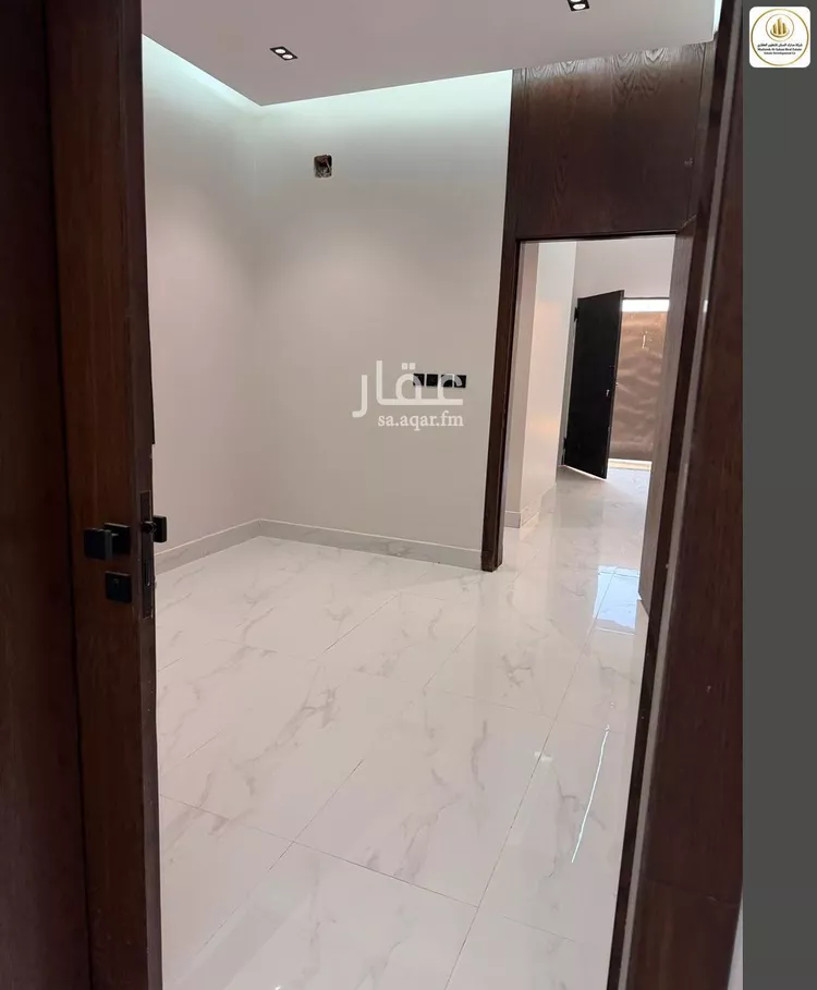 دور للبيع في شارع النخل, حي النظيم, مدينة الرياض, منطقة الرياض صورة 5