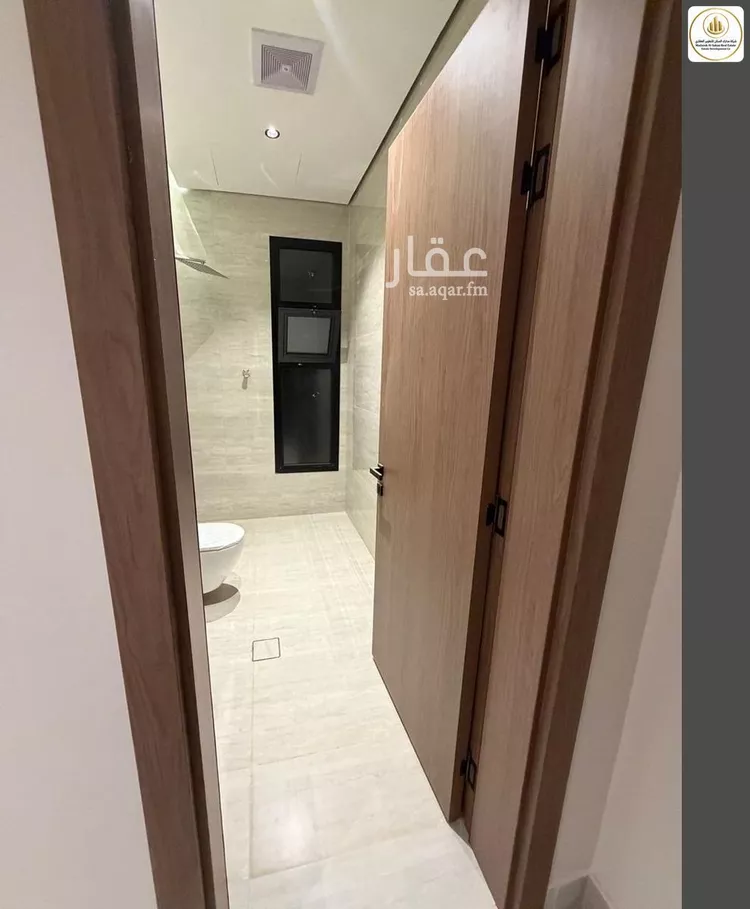 دور للبيع في شارع وادي الساحل, حي الرمال, مدينة الرياض, منطقة الرياض 7
