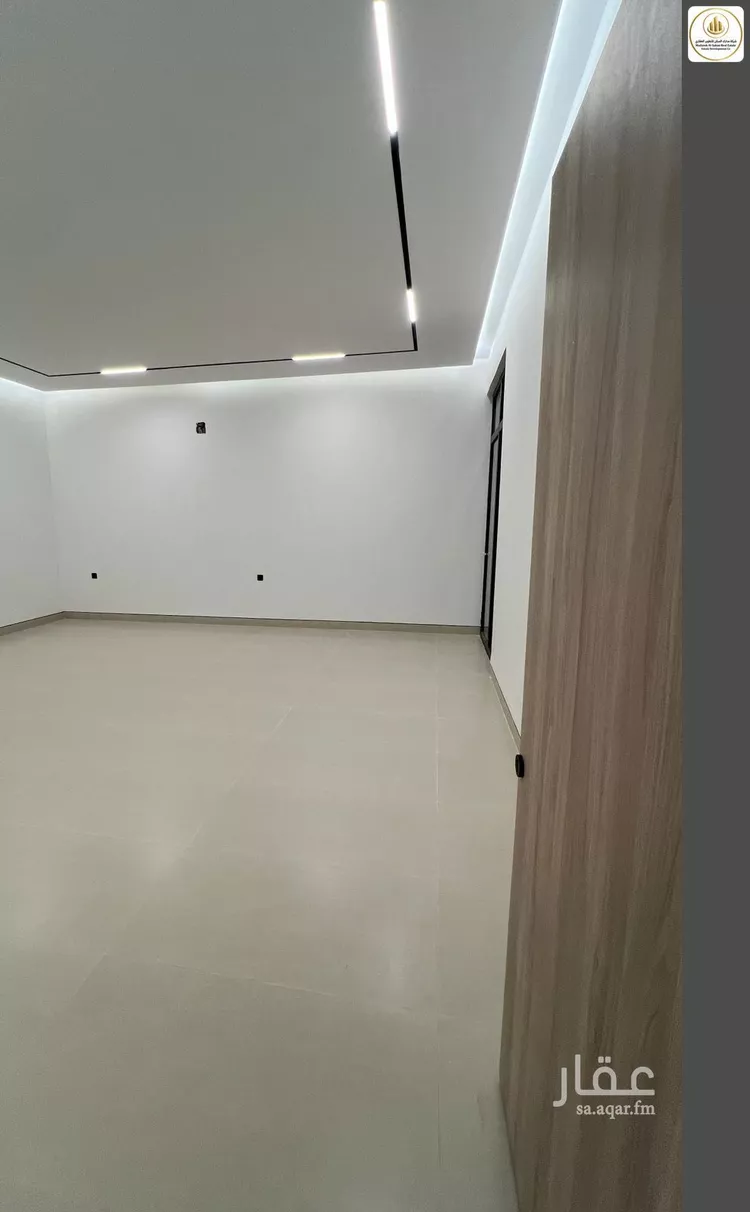 Floor for Sale in Riyadh Ar Rimal 11