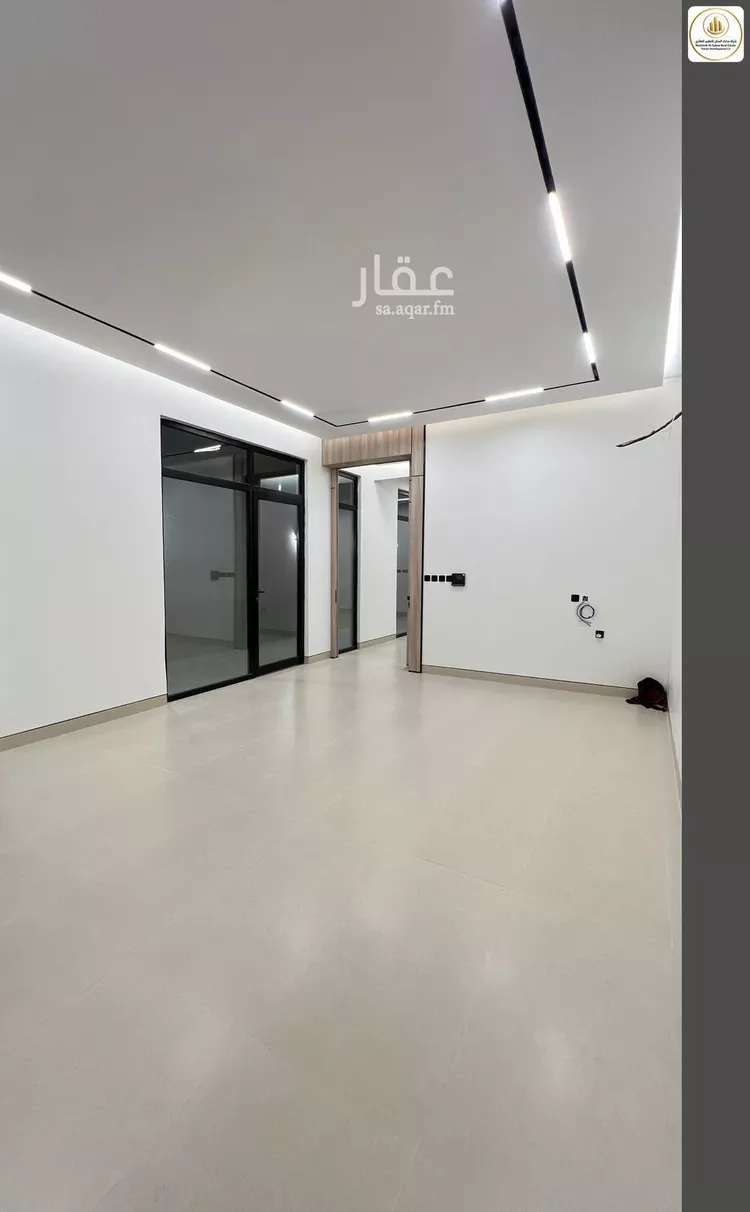 Floor for Sale in Riyadh Ar Rimal 20
