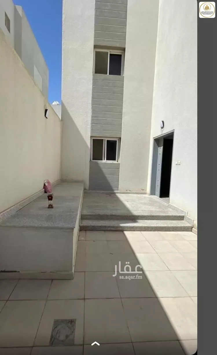 فيلا للبيع في شارع احمد بن صالح منصور, حي الجنادرية, مدينة الرياض, منطقة الرياض 10