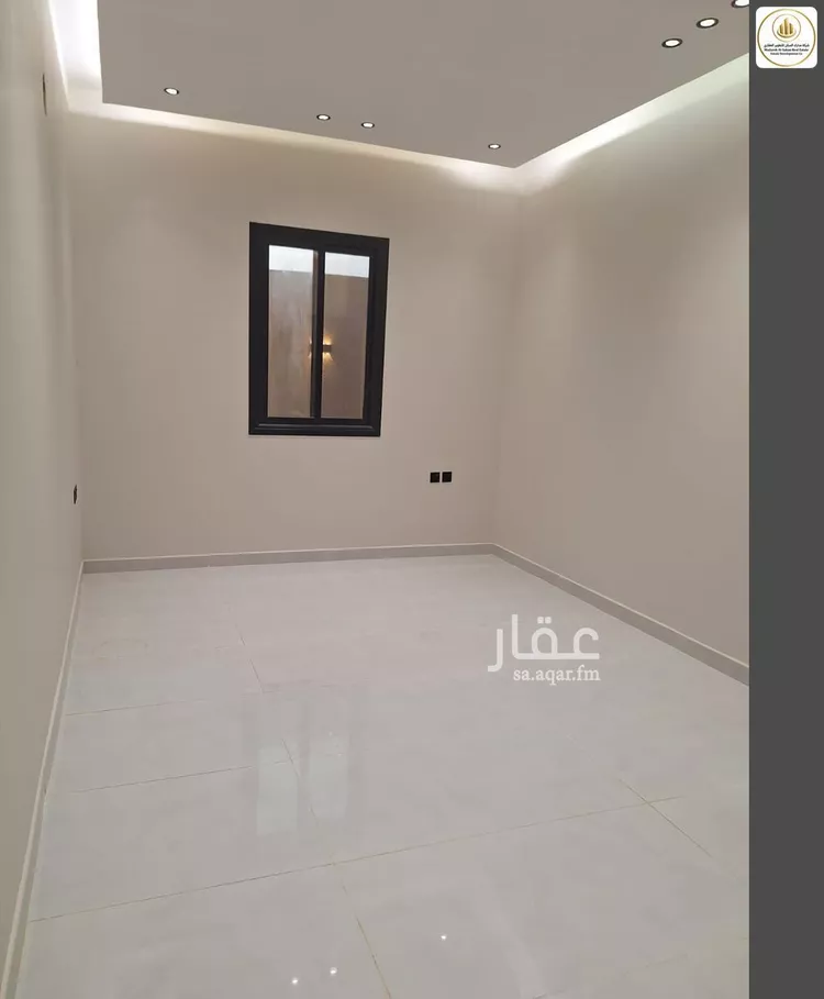 Floor for Sale in Riyadh Al Janadriyah 6
