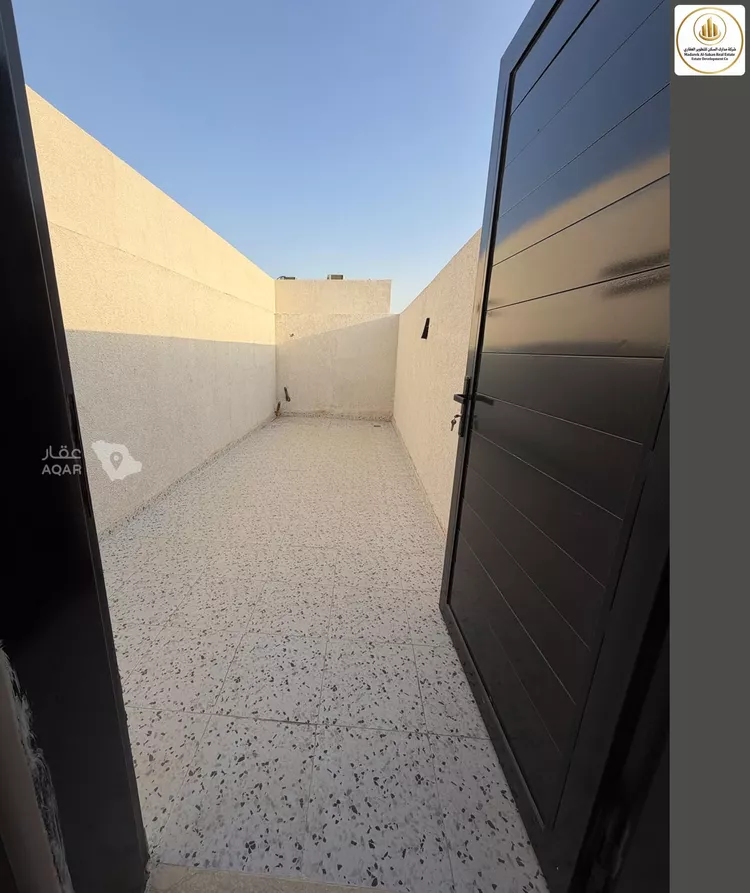 فيلا للبيع في شارع محمد سعيد حسن كمال, حي البيان, مدينة الرياض, منطقة الرياض 8